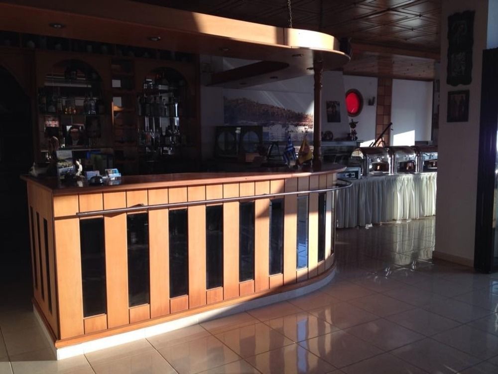 Coralli Holidays Loutra  Екстериор снимка