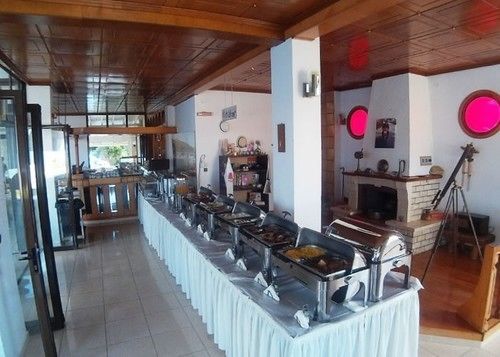 Coralli Holidays Loutra  Екстериор снимка